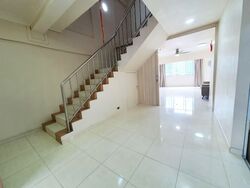 Blk 230 Hougang Avenue 1 (Hougang), HDB Executive #543226301